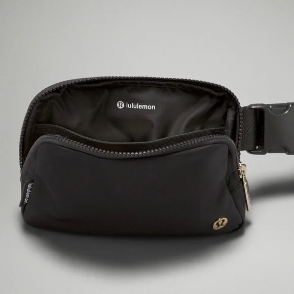 Lululemon • Everywhere Belt Bag - Picture 5 of 12